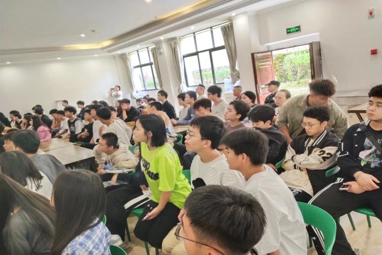 贵阳前兴高考复读全托学校